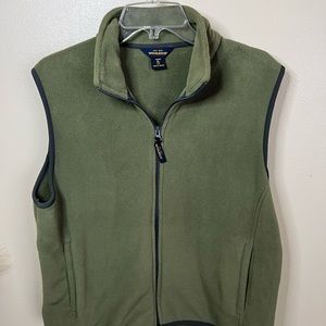 XL woolrich sleeveless vest olive green